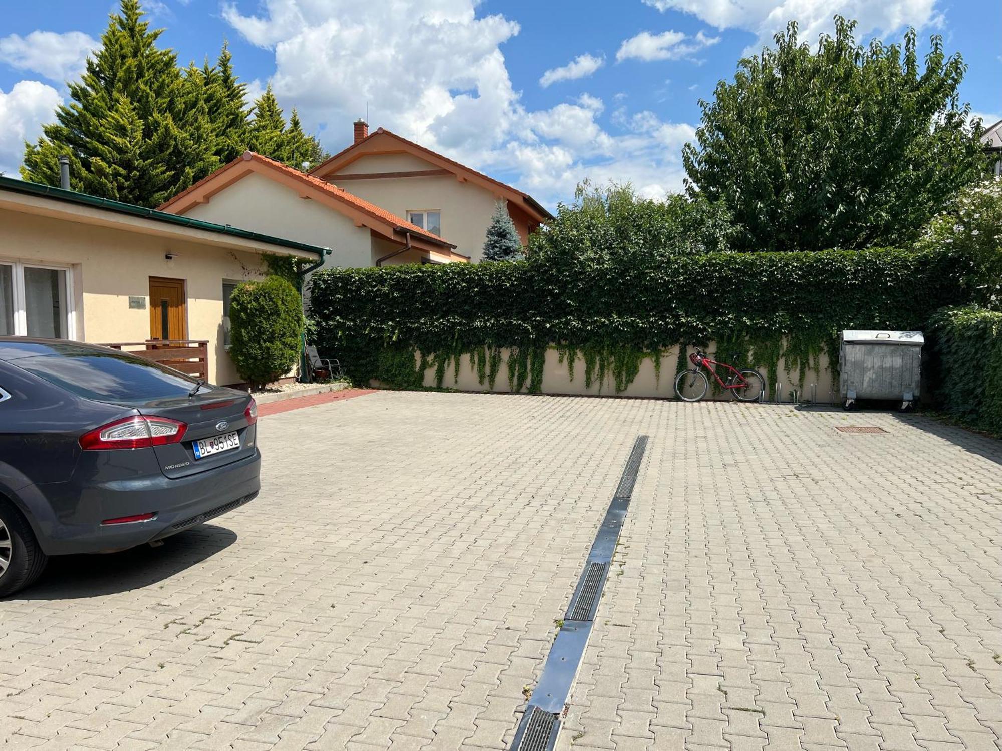 Penzion Helios Bratislava Exteriér fotografie